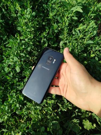 Samsung galaxy S9 8/64 gb Snapdragon 845