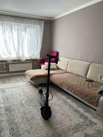 Продам Электро самокат Xiaomi m365