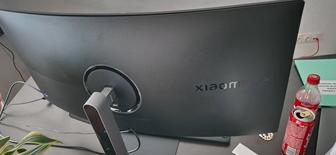 Xiaomi Mi Curved Gaming Monitor 34дюмов 60 герц в этом году покупался