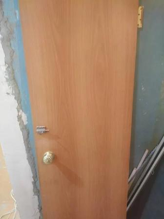 Продам межкомнатную дверь