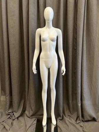 Продам женские манекены