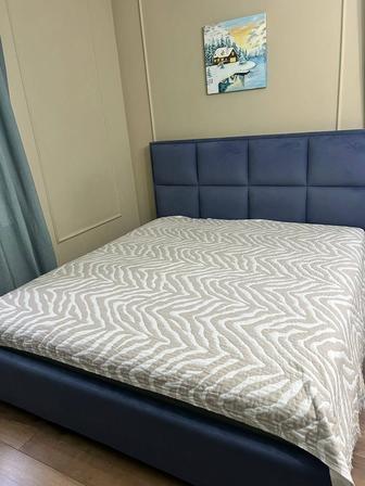 Продам кровать размер 180 х 200 без матраса