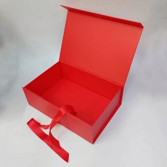 Подарочные коробки