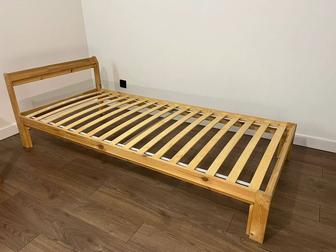 Кровать Икеа с матрасом