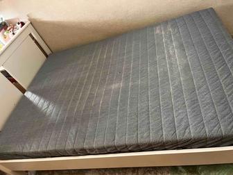 Продам двухспальную кровать