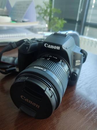 Продается новый полупрофессиональный зеркальный фотоаппарат Canon 250D