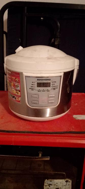 Продам ЭлектроДуховку бу.