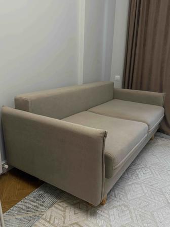 Диван, в очень хорошем состоянии (раскладной)
