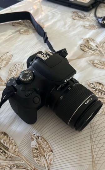 Фотоаппарат CANON EOS2000D