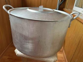 Продам кастрюлю 40 литров