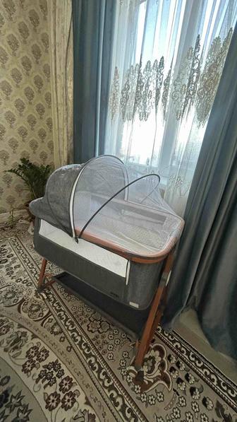 Продам очень удобный манеж