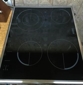 Электрическая варочная панель Zanussi
