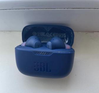 JBL Tws наушники