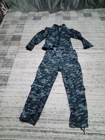 Продам куртку МВД