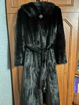 Продам норковые шубы