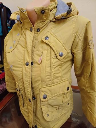 Продаётся детская куртка