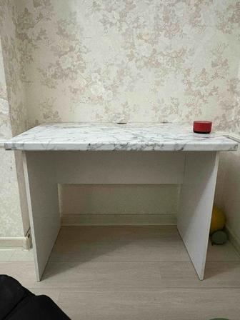 Продаю стол!