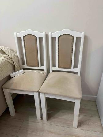 продаю кухонные стулья