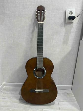 Продам гитару