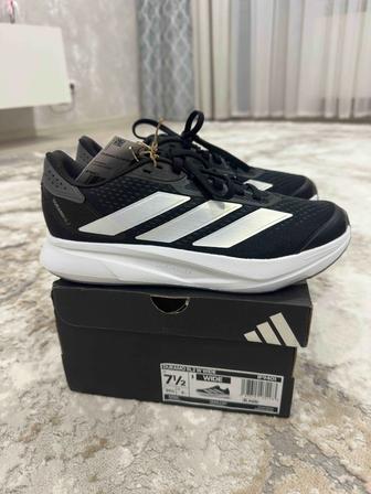 Кроссовки Adidas Duramo