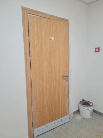 Продам новый дверь в упаковке 90х200