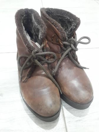 Обувь ботинки зимние , даром , б/у 36 размер