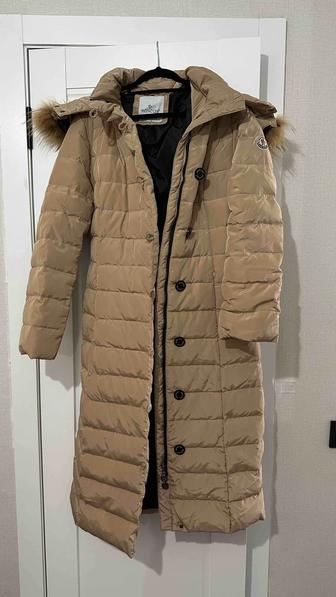 Новый пуховик 88%пух L-XL moncler