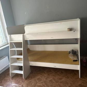 Кровать двухъярусная