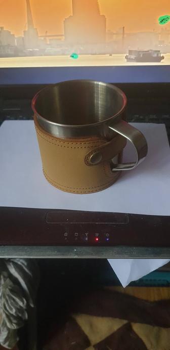 Продам подарочную кружку.