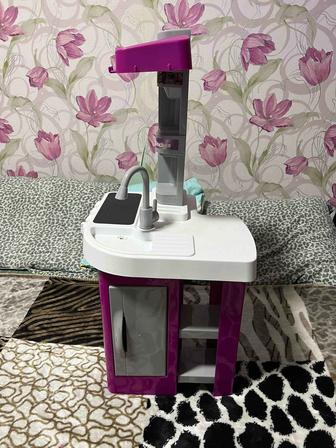 Продам детскую игрушечную кухню.