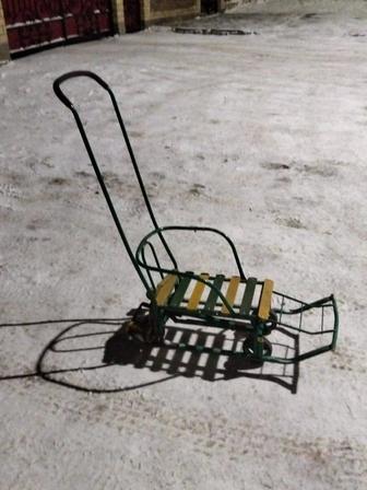 Продам санки
