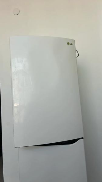 Холодильник LG
