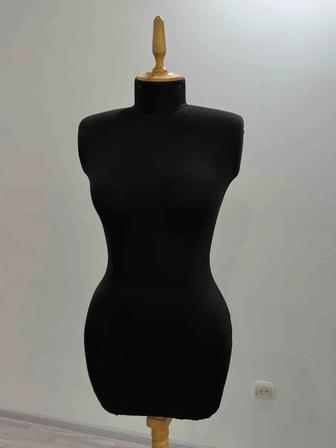 Продаю женский портновский манекен