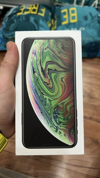 Продам IPhone XS Max 256 gb.