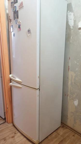 Холодильник