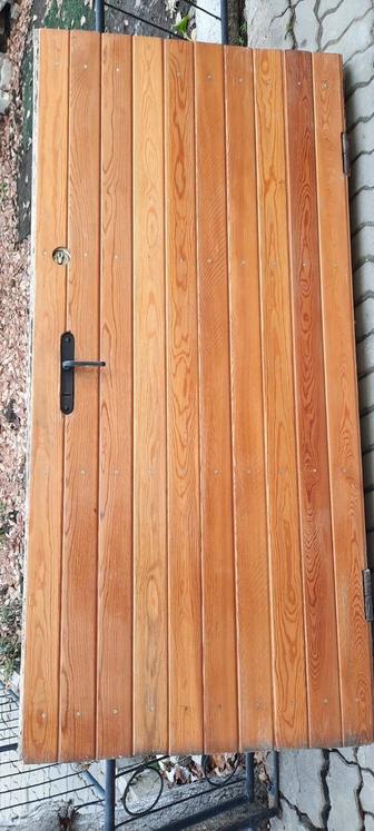 Срочно продам металлическую входную дверь