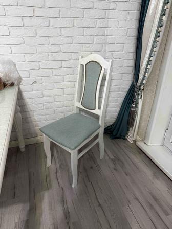 Продаю стулья