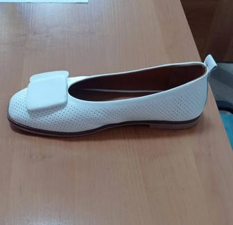 Женские балетки