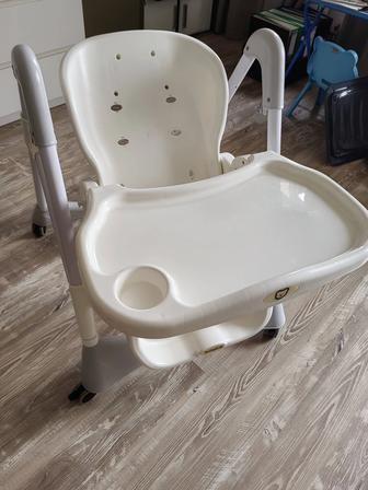 Продам стульчик для кормления