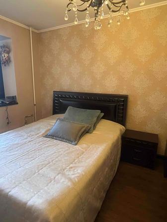 Продам спальный гарнитур