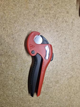 Продам ножницы