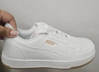 Кроссовки женские новые