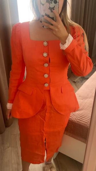 Яркая абсолютно новая двойка