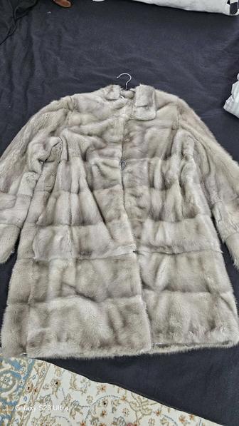 Продам Норковую шубу
