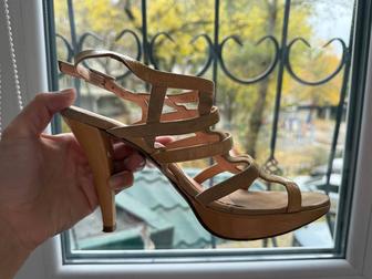Босоножки на каблуках, размер 38