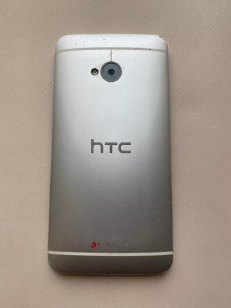 HTC One M7 32GB в хорошем состоянии