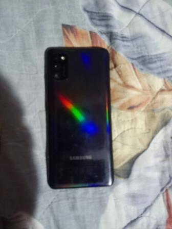SAMSUNG A41