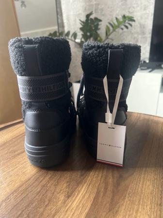 Женские зимние ботинки Tommy Hilfiger оригинал.