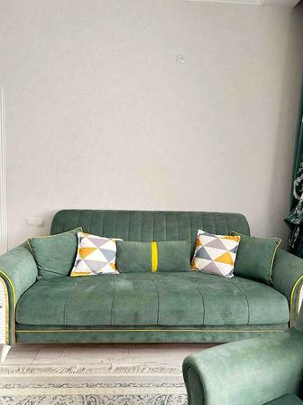 Продам диван и два кресла