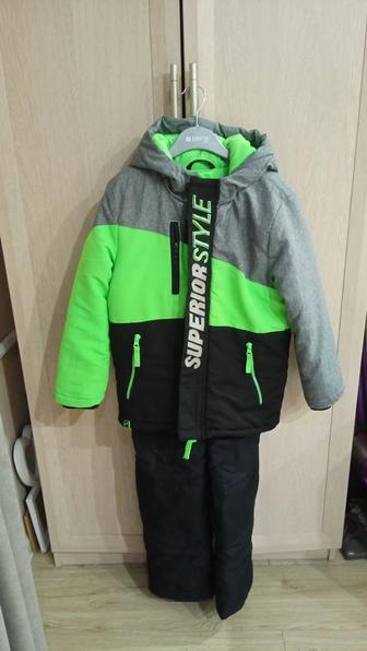 Продам детский зимний костюм